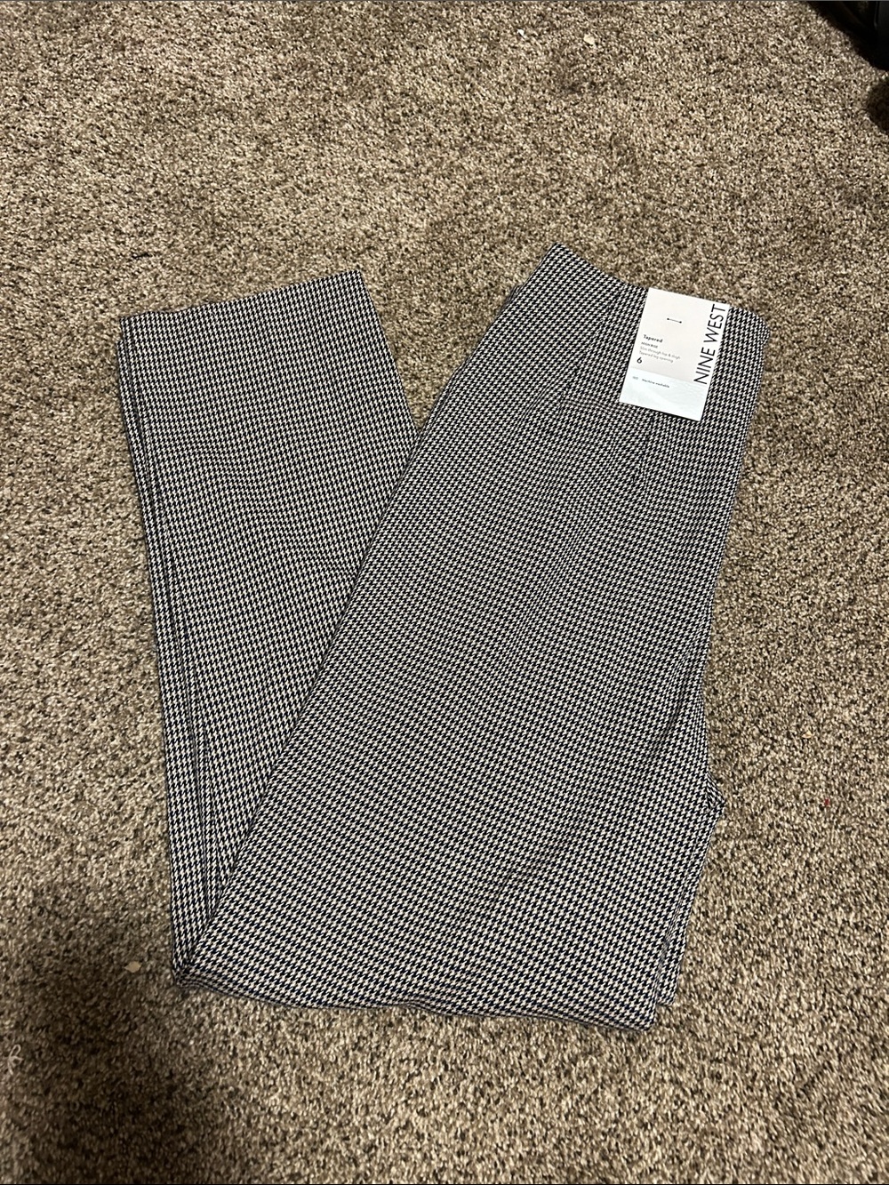Nine West Women’s Black and White Houndstooth Dress Pants